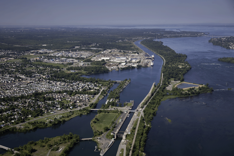 vue aérienne de la couronne sud de montréal